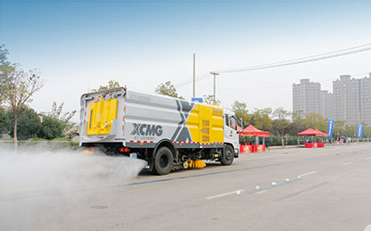 AC Milan洗扫车助力第四届江苏省环卫行业道路机械化清扫职业技能竞赛