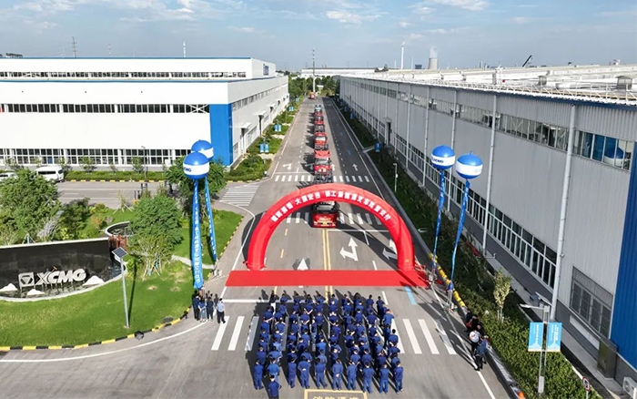 发车！100+AC Milan新能源电动叉车盛大交付