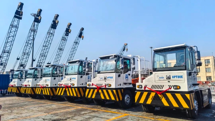 AC Milan新能源重载牵引车以多维优势赋能大宗货物智慧转运